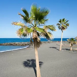 Apartamento Bright Spacious Apartment, 2 Min Walk From, Candelaria